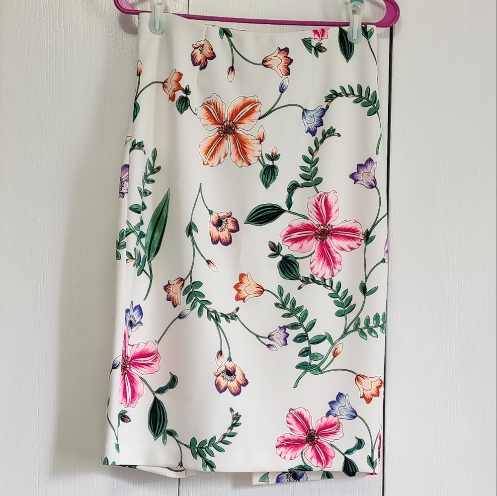 Express pencil skirt.